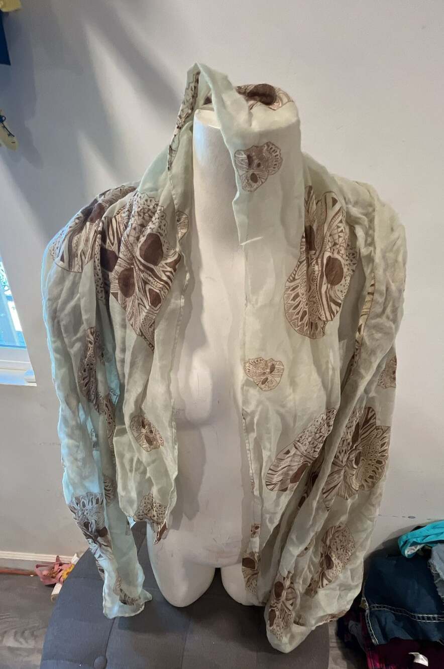 Alexander McQueen Skull Print Silk Scarf Light Green